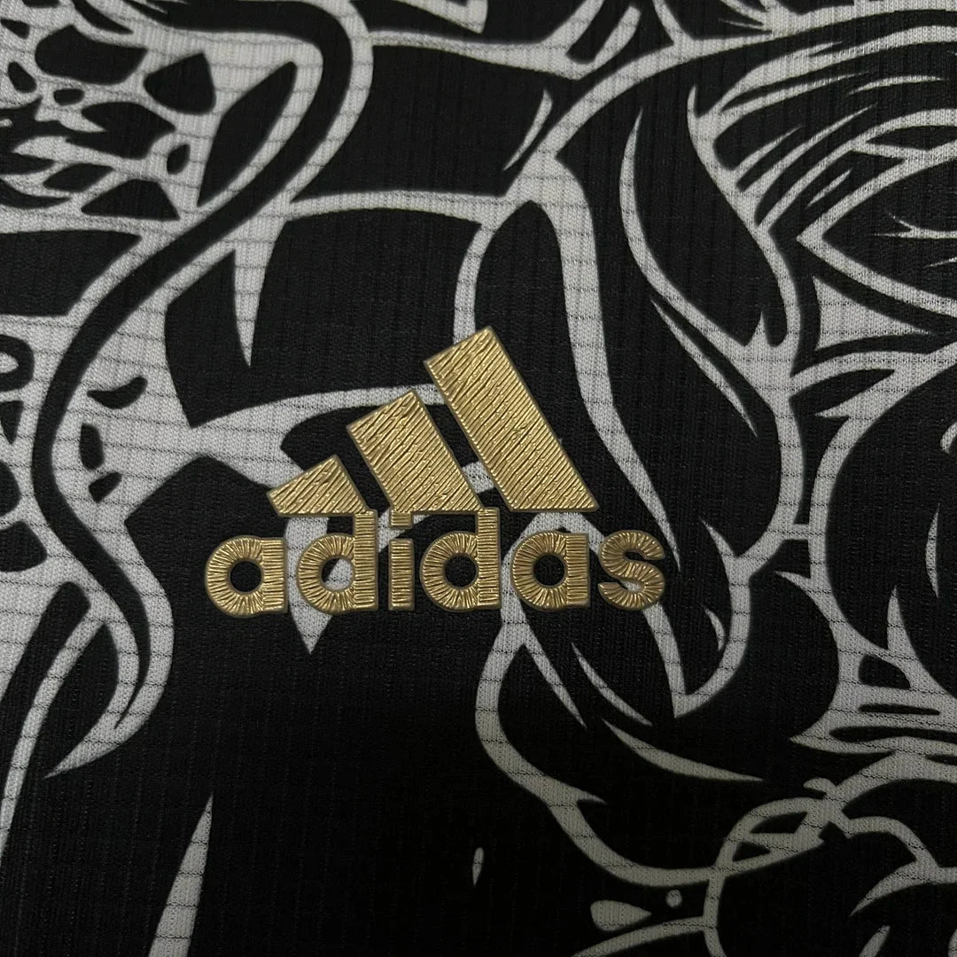 Maillot Spécial Dragon Or Real Madrid 2023