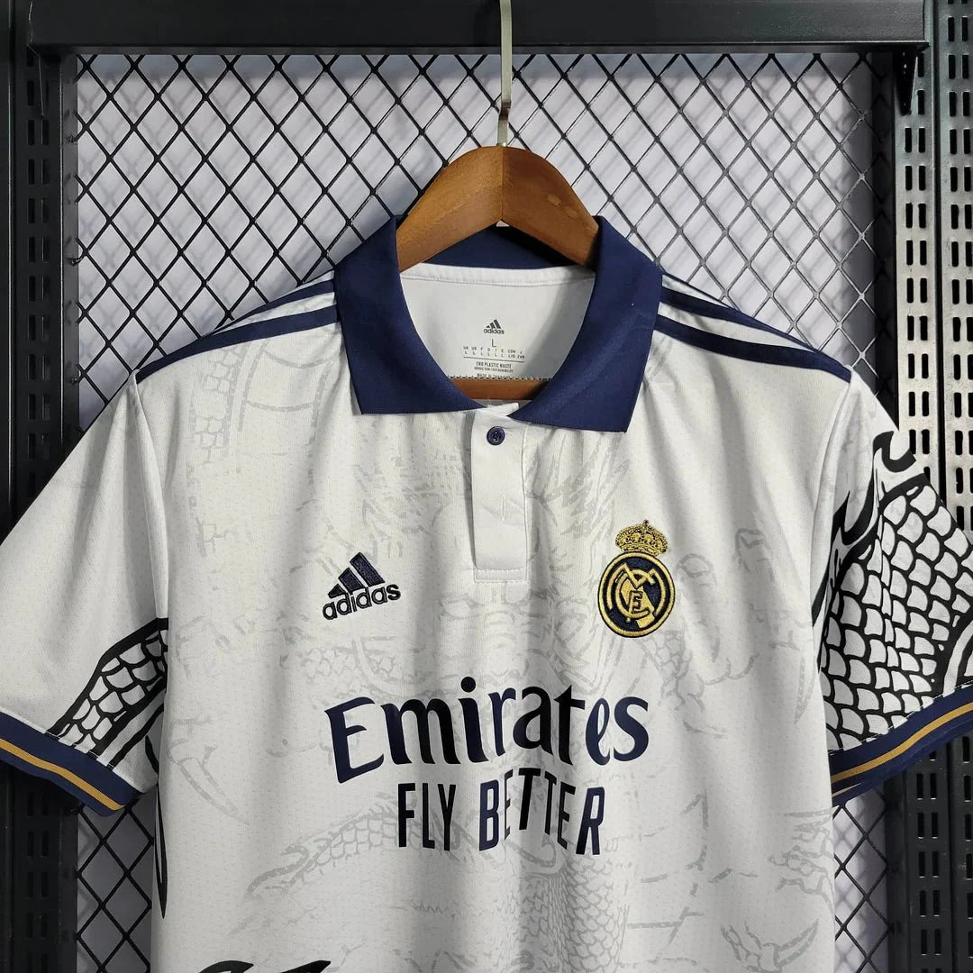 Maillot spécial dragon blanc Real Madrid 2024