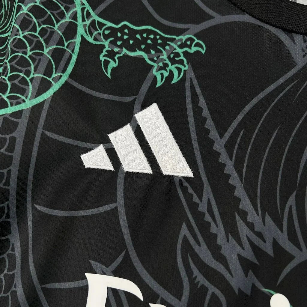 Real Madrid 2025 Maillot spécial Dragon émeraude
