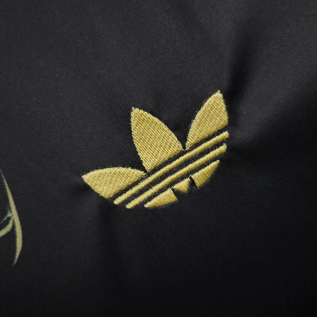 Maillot spécial Dragon d'or du Real Madrid 2025